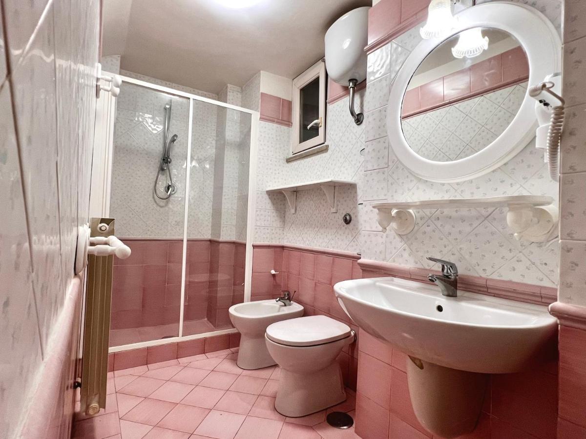 Апартаменты Domus Elena - Plebiscito Неаполь Экстерьер фото
